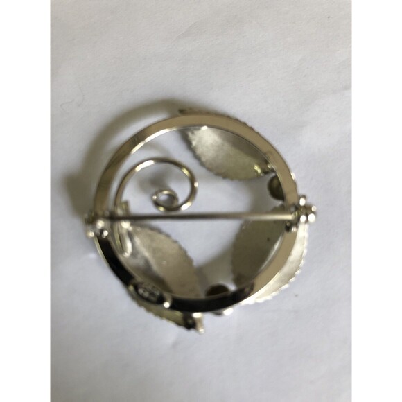 Vintage Signed Charles Reis CR Co 12k White Gold Filled Circle Leaf Brooch Pin - Picture 5 of 6